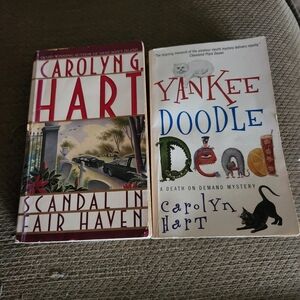 Carolyn Hart Mystery Books